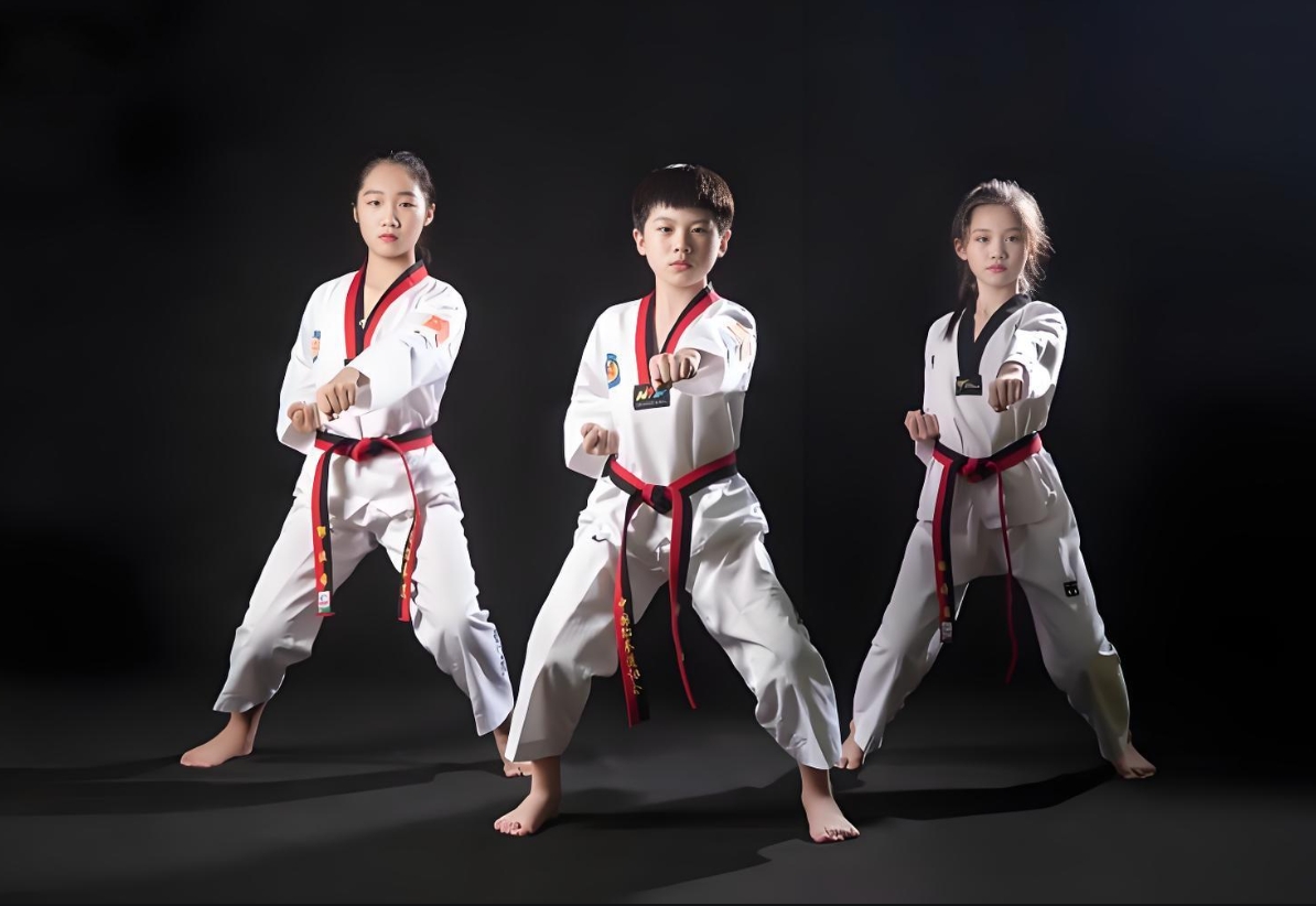 孩子在冬天学习跆拳道 孩子在冬天学习跆拳道